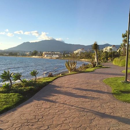Salinas. Apartment For 4. Terrace/Parking/Pools/Gym/4Mins Beach Estepona Eksteriør bilde
